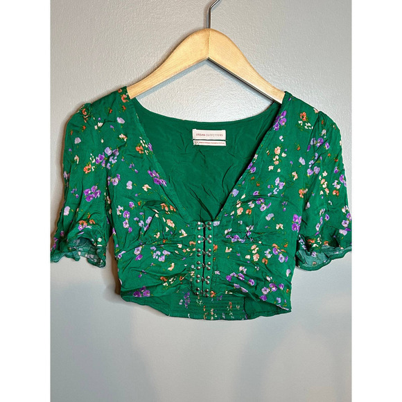 Urban outfitters green embroidered crop top blouse, size s - Picture 2 of 4